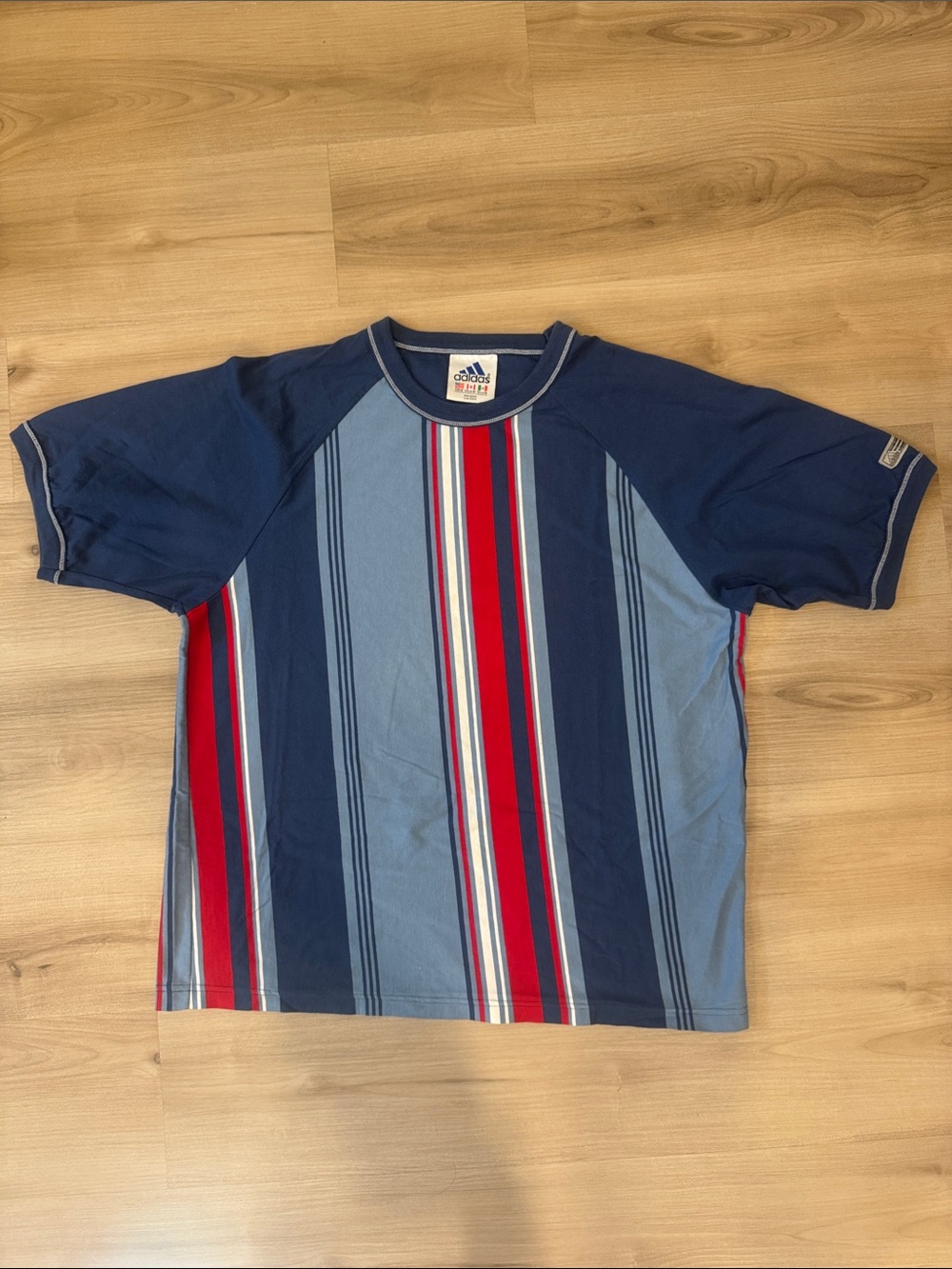 Men’s Medium vintage Adidas Navy, Light Blue & Red Striped Raglan Tshirt